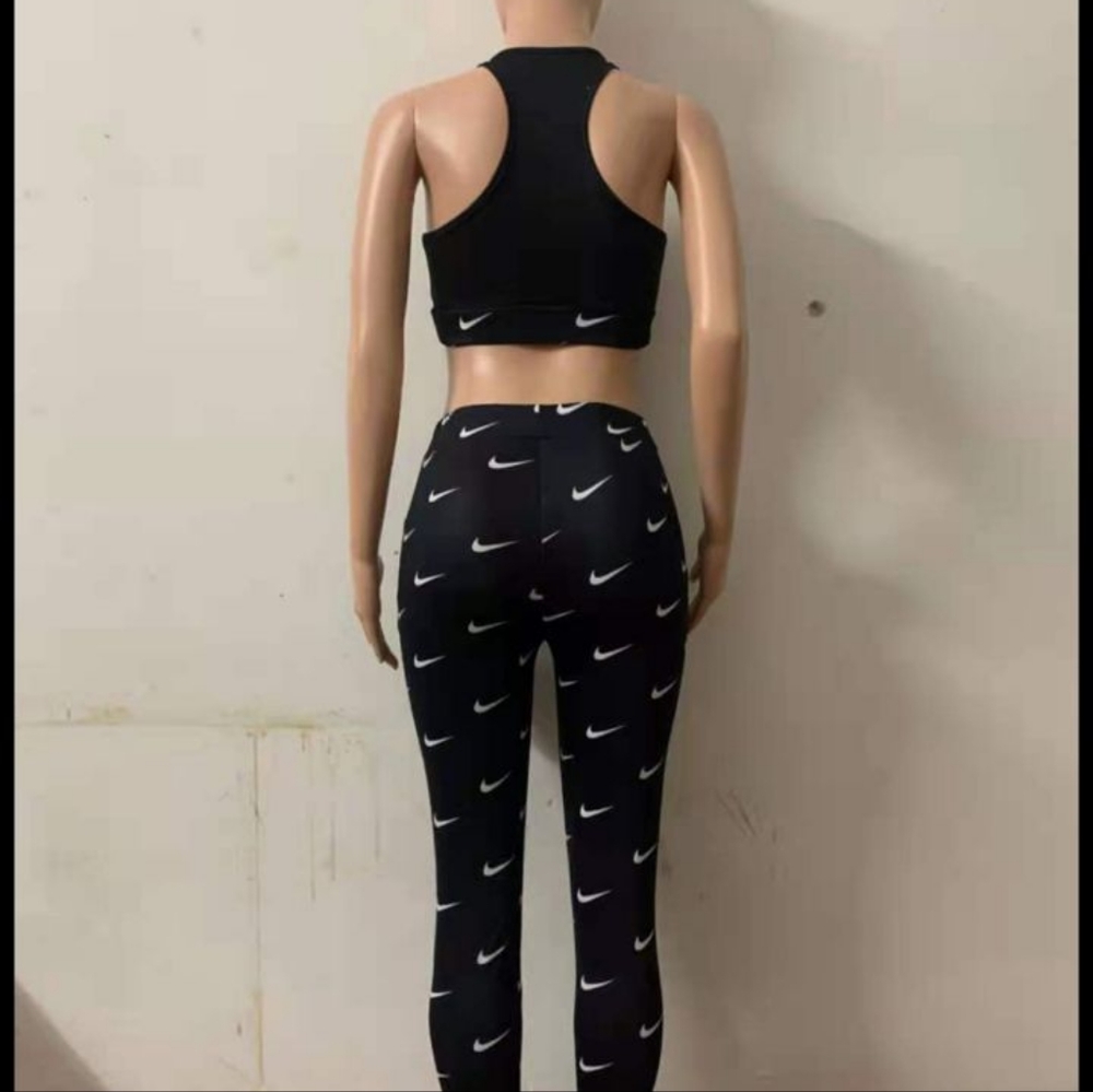 Nike sets - Picture 4 of 13